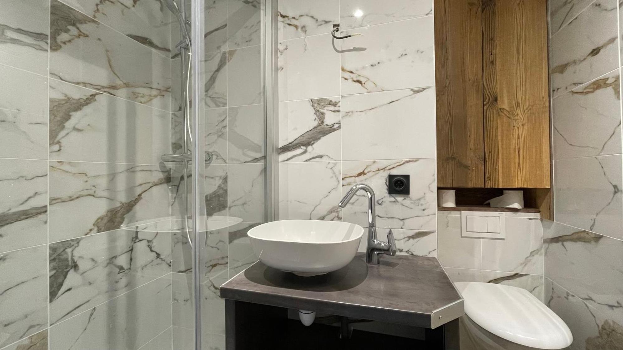 Homency - Residence Le Sanghri-La Alpe d'Huez ภายนอก รูปภาพ