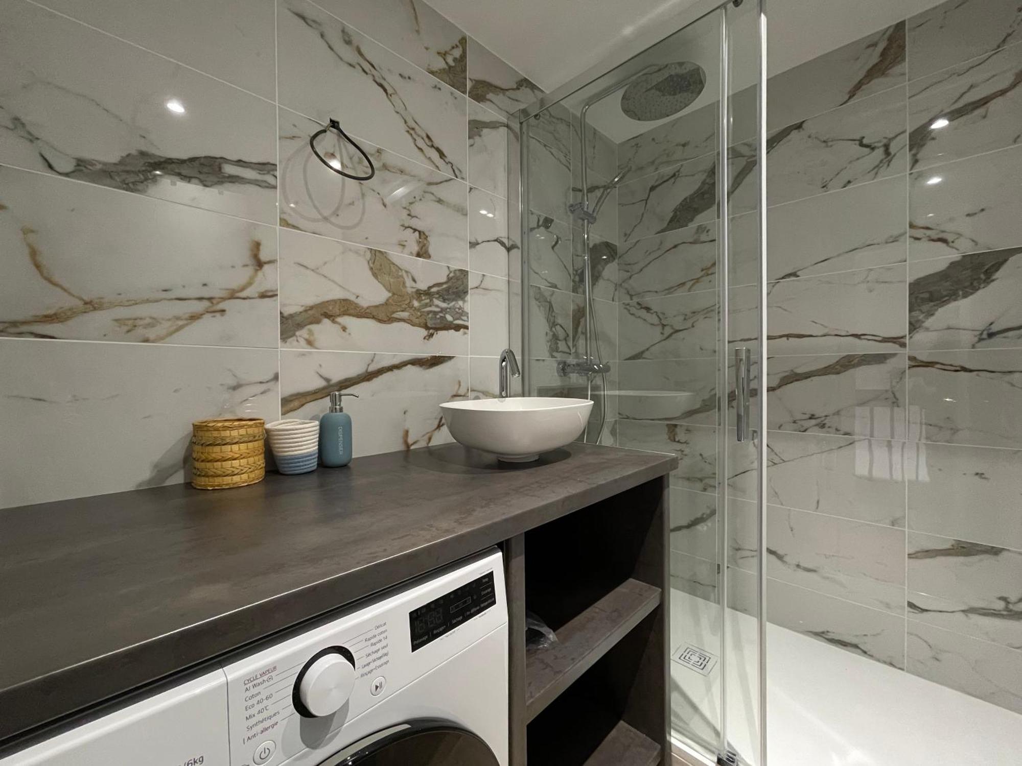 Homency - Residence Le Sanghri-La Alpe d'Huez ภายนอก รูปภาพ